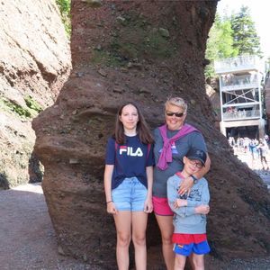 Meet your Posher, Stephanie